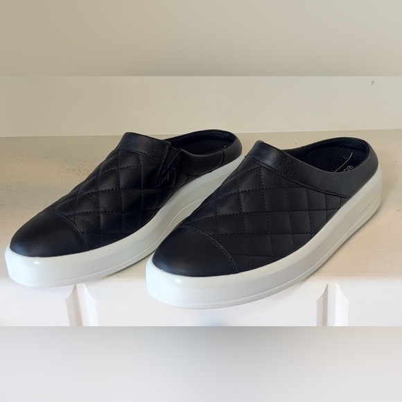 ECCO Women’s Soft 9 Quilted Leather Clog Sneakers Size EU 41 - Picture 3 of 12